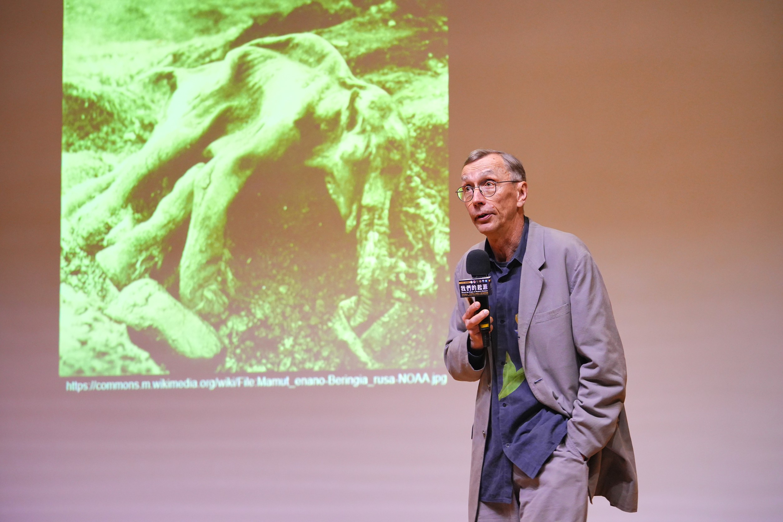史凡提.帕波(Svante Pääbo)教授分享團隊開創性的古 DNA 研究領域的突破性成果