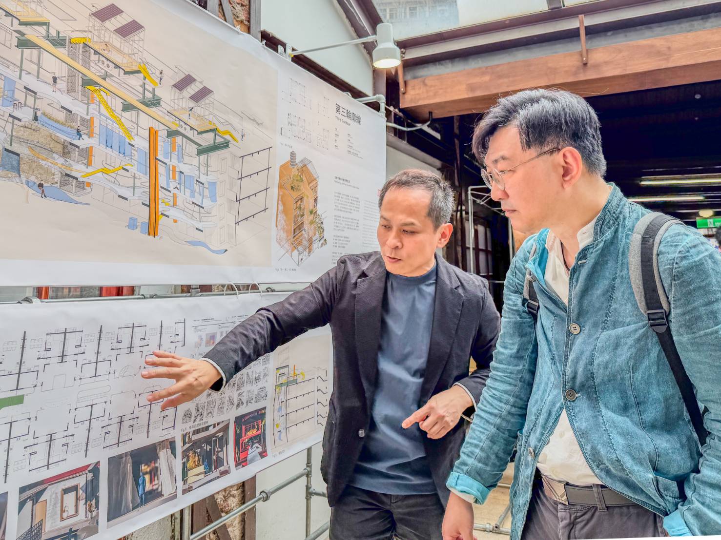 內政部次長董建宏也親臨現場，逐一參觀學生作品，高度讚賞成大學生面對台灣現今「人屋雙老」困境時所展現的創新思考