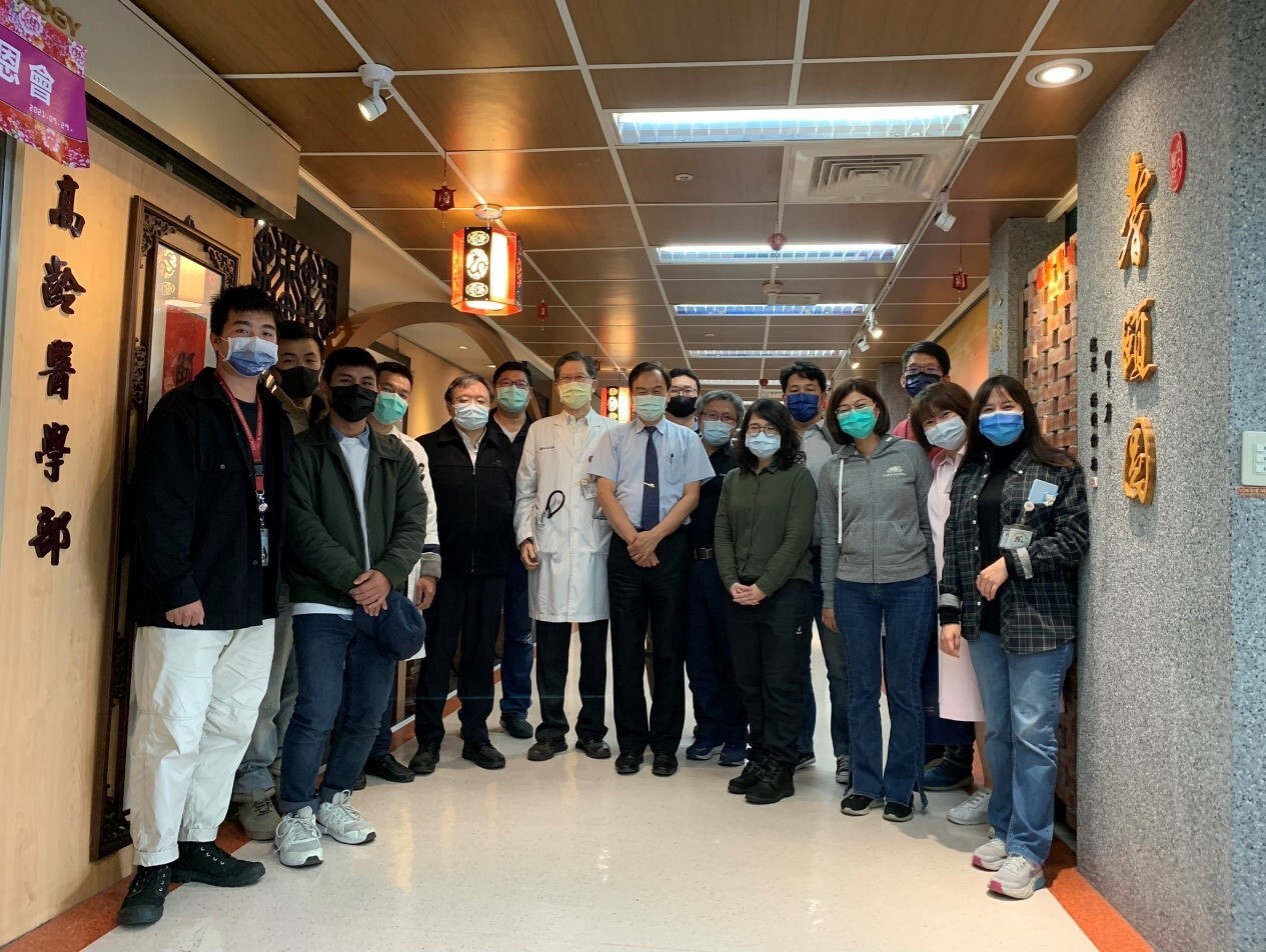 圖二、成功大學智慧健康照護跨領域團隊成員合照