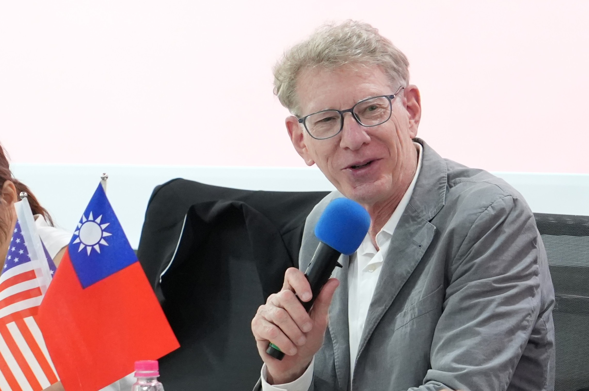 傅爾布萊特學術交流基金會執行長那原道博士致詞表達他與台南的深厚情感
