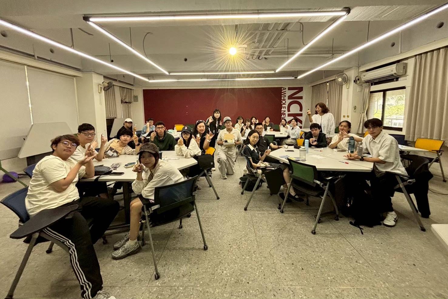 此次 3 項國際獎項肯定,不僅呈現學生跨域創作的學習成果,也展現成大從教師共學、課程共創到學生實踐,以跨域教學串聯藝術、創意與永續的教育特色