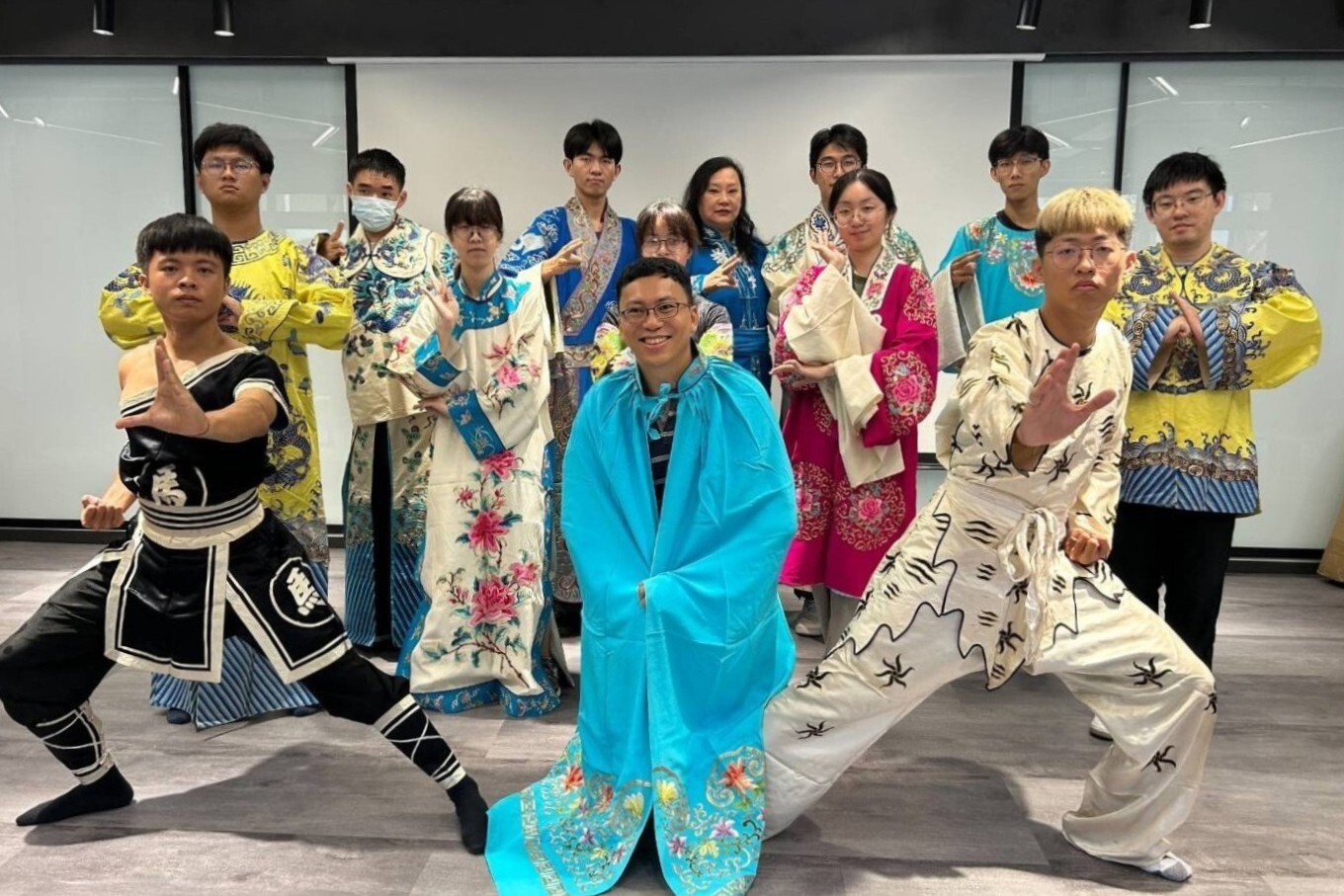 成大模組化課程首創融合心理學與傳統戲曲,引領學生體現人文關懷與文化感知力