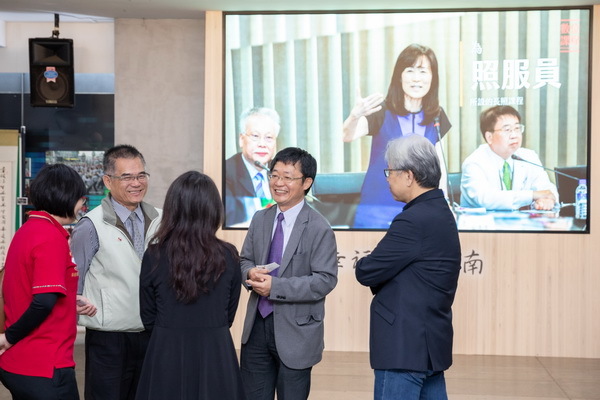 成大聯手台南勞工局推出照服員課程