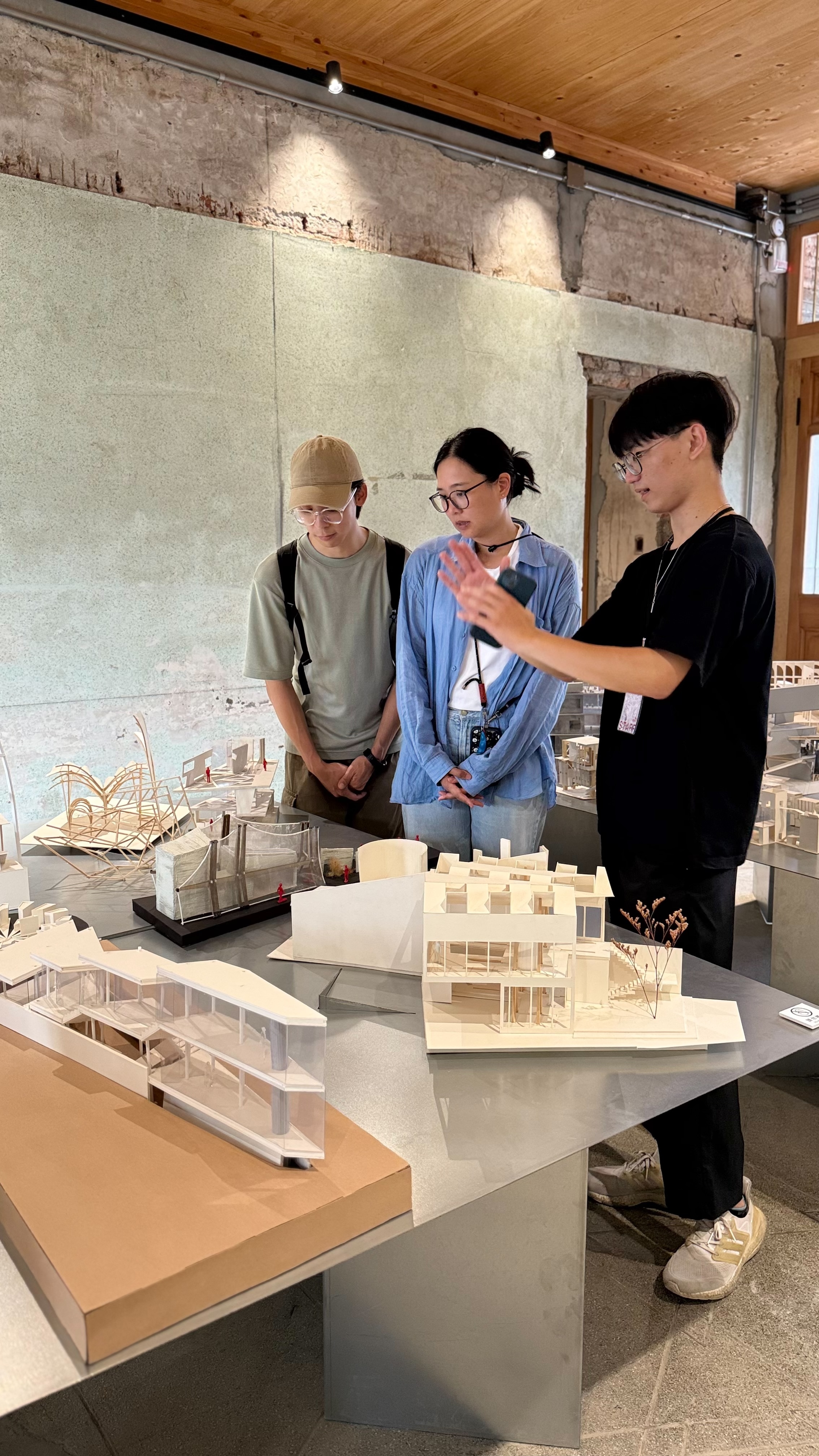 成大建築系表示，展覽有兩個初衷：第一，是分享成大建築系一年級學生的設計成果