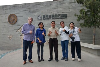 成大惡地協作USR團隊偕同英國利物浦大學學者參訪台南左鎮　協力共創亮點成果