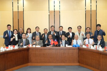 越南肯特大學代表團參訪成大　盼藉半導體與生醫領域交流促進合作